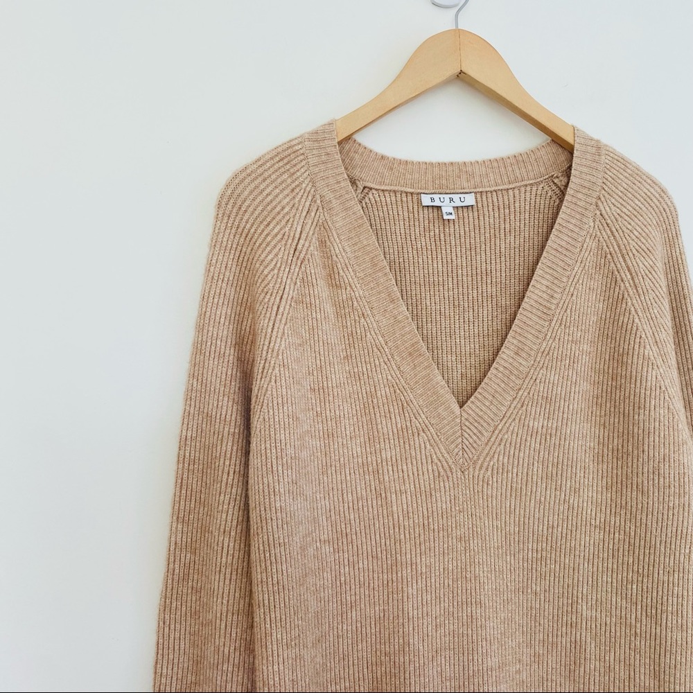 Buru Sadie Knit V-Neck Midi Dress - Picture 7 of 9